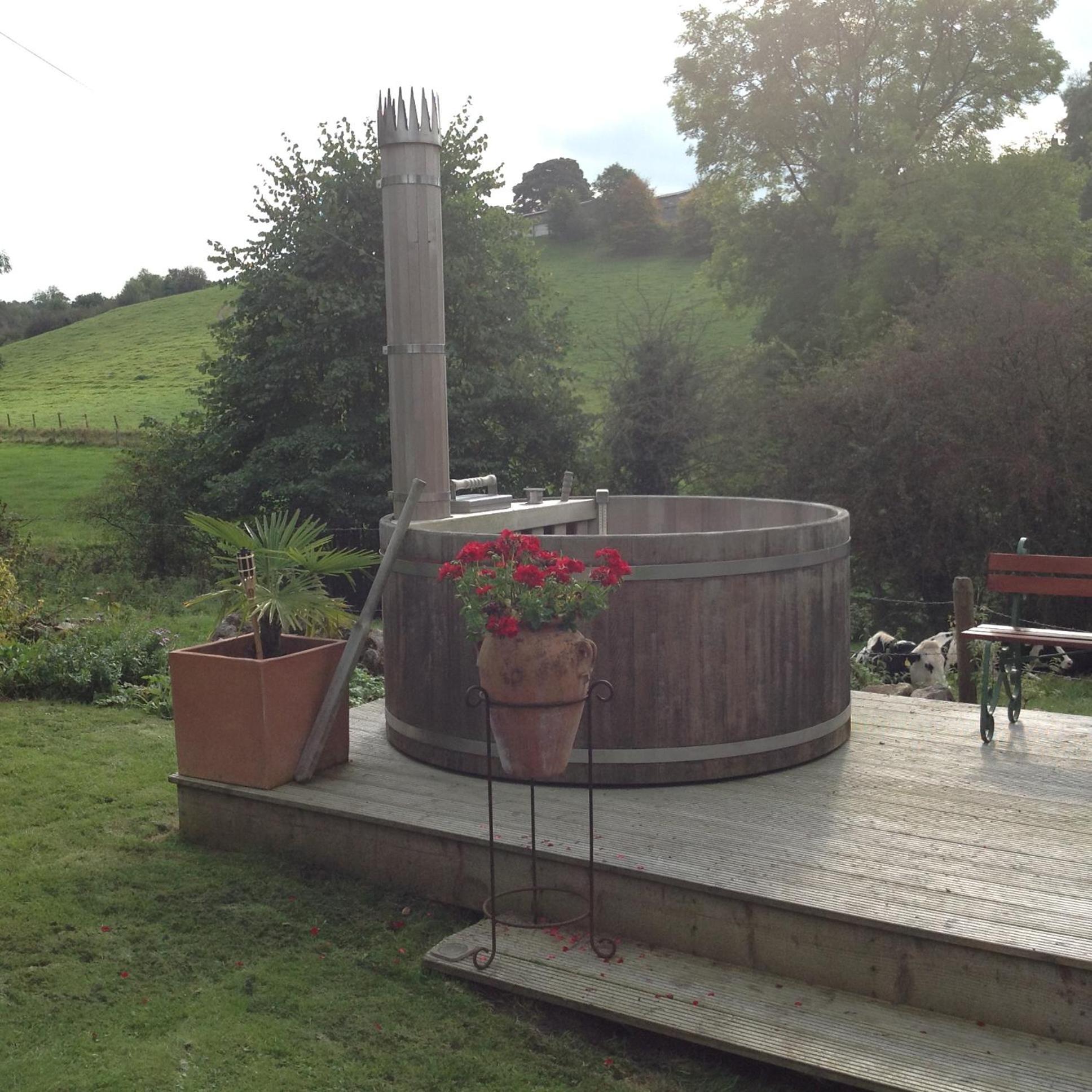Lee House Farm Holiday Cottage With Possible Use Of Hot Tub Ninety Pounds A Session Waterfall ภายนอก รูปภาพ